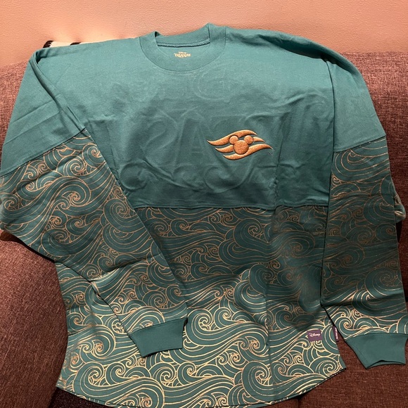 NWT Disney Cruiseline Treasure Spirit Jersey size medium. - Picture 3 of 3